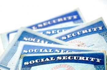 How to Calculate Social Security Tax.